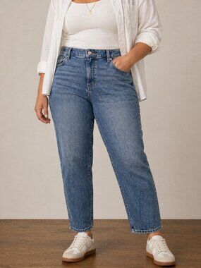$120 Retail Abercrombie & Fitch The Mom High Rise Jeans Light Wash 29/8 Straight